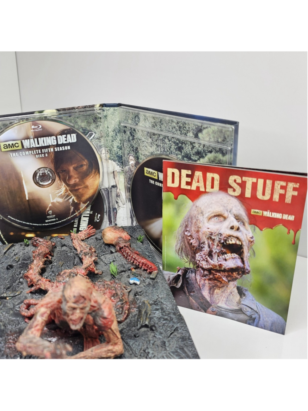 The Walking Dead Complete Season 5 Asphalt Walker Limited Edition - Picture 5 of 16